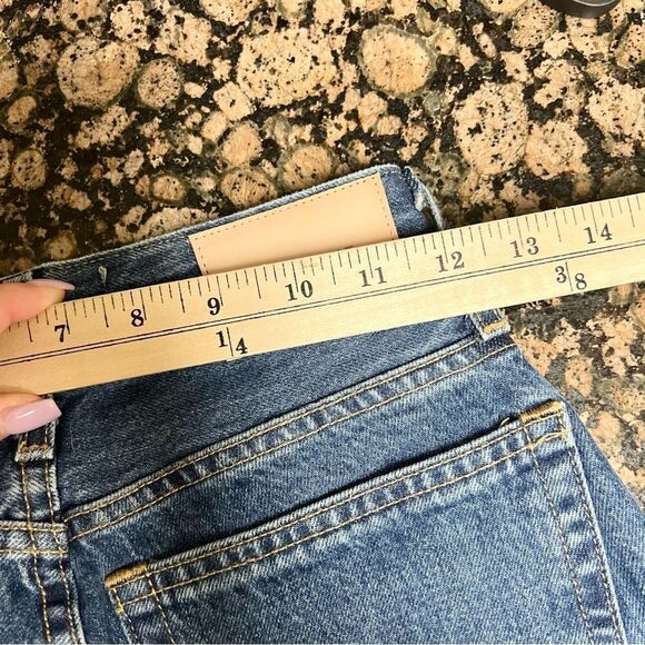 NWT Everlane Womens The Curvy 90s Cheeky Straight High Rise Blue Jeans Size 24 - Picture 3 of 6